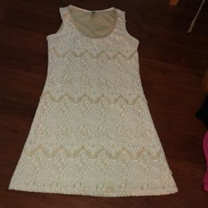 White lace Francesca’s dress